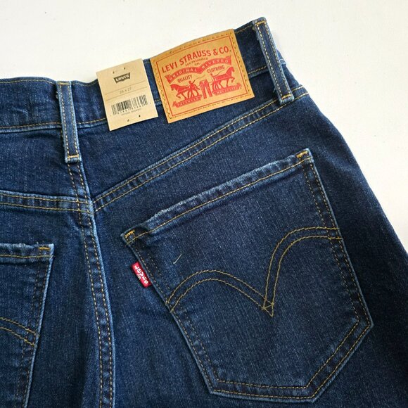 NWT Levi's High Rise Wide Leg Jeans 90s Size 26 Dark Wash - Picture 5 of 8